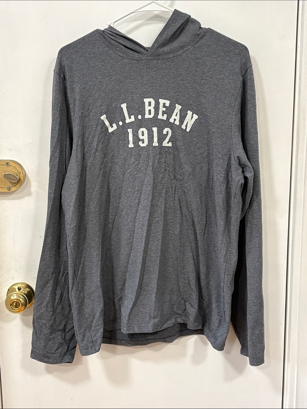 L.L. Bean Men's Heather Charcoal Hooded Long-Sleeve Tee